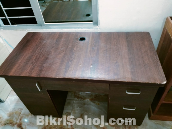 Reading Table